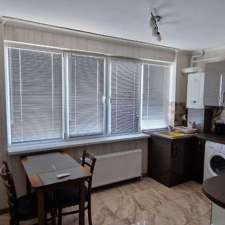 Tecuci Apartment In The Center تشيسيناو المظهر الخارجي الصورة