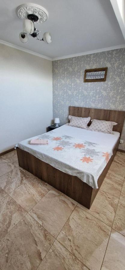 Tecuci Apartment In The Center تشيسيناو المظهر الخارجي الصورة