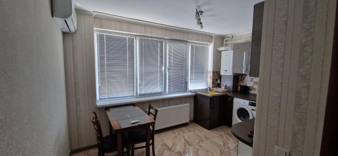 Tecuci Apartment In The Center تشيسيناو المظهر الخارجي الصورة