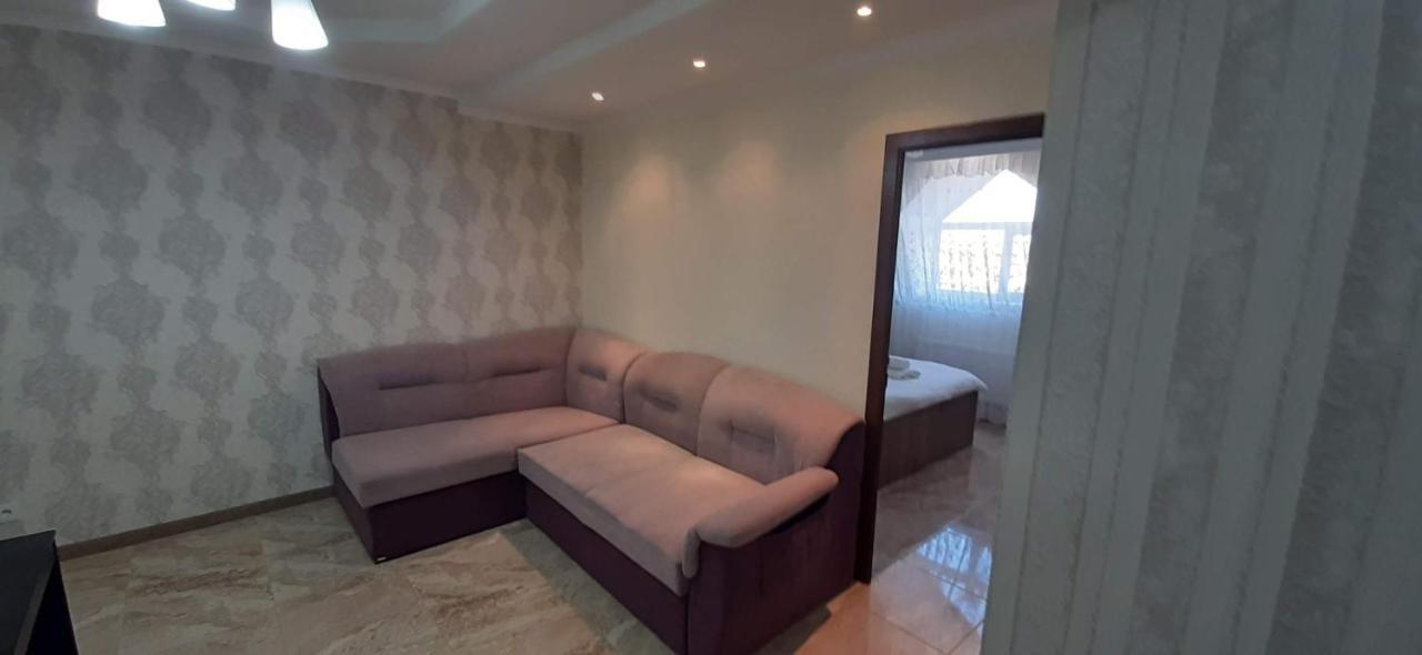 Tecuci Apartment In The Center تشيسيناو المظهر الخارجي الصورة